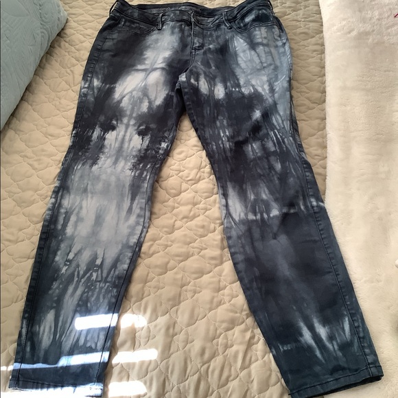 ANA jeggins size 32/14 tie dye look blues in great condition. Stretchy.🦋 - Picture 11 of 12